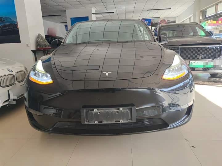 Фото 3 - Tesla Model Y