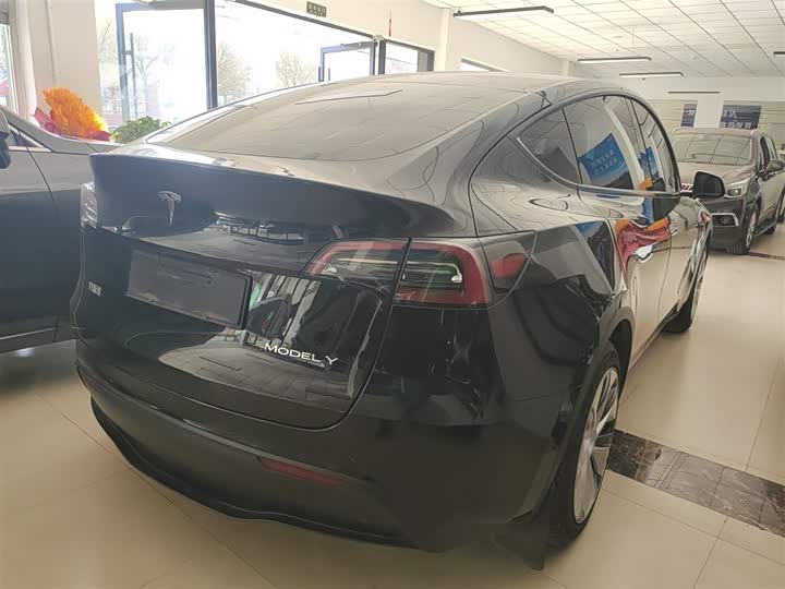 Фото 7 - Tesla Model Y