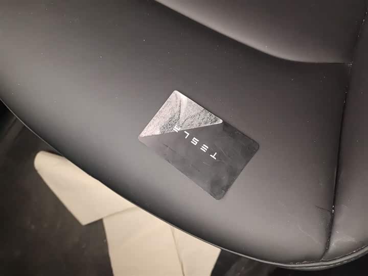 Фото 9 - Tesla Model Y