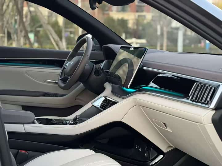 Фото 8 - BYD Song Plus Hybrid/EV