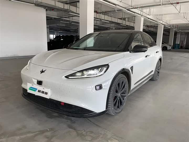 Фото 1 - BAIC Arcfox Alpha S