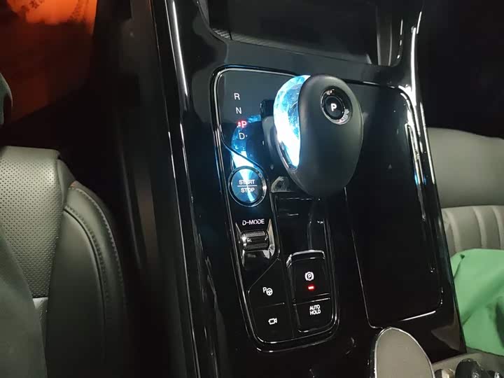 Фото 14 - GAC Trumpchi M8