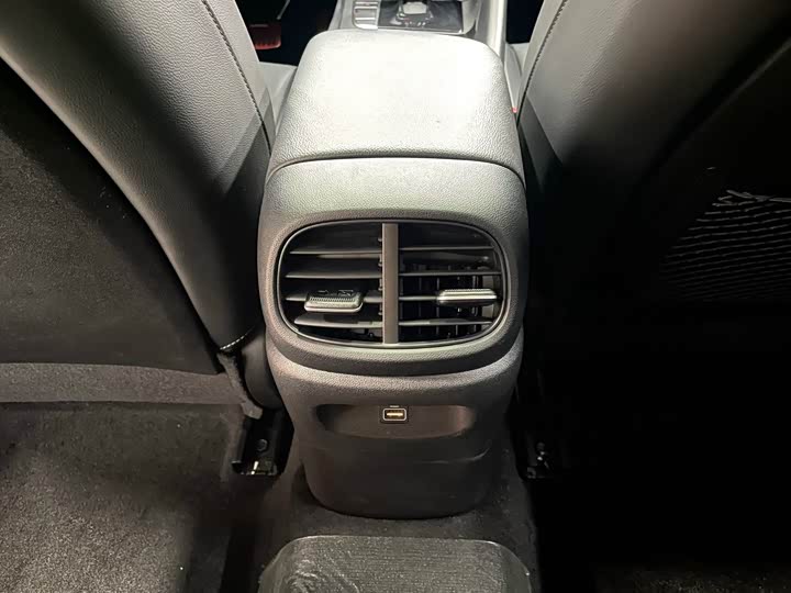 Фото 13 - Hyundai Elantra N line