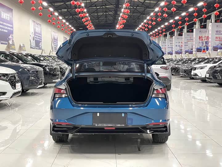 Фото 17 - Hyundai Elantra N line