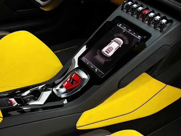 Фото 11 - Lamborghini Huracán