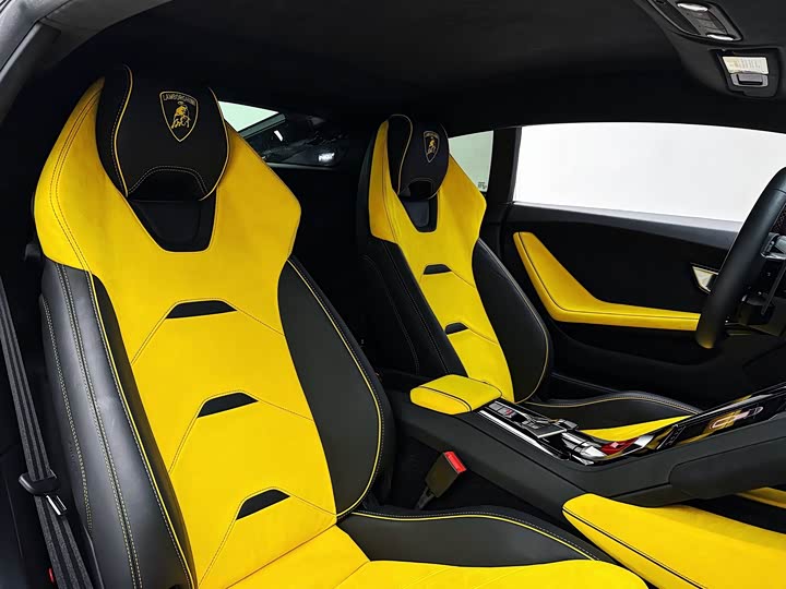 Фото 13 - Lamborghini Huracán