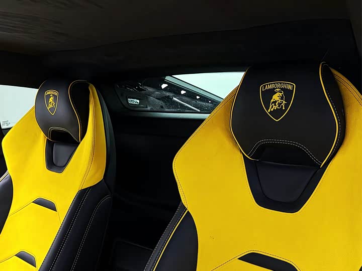 Фото 16 - Lamborghini Huracán