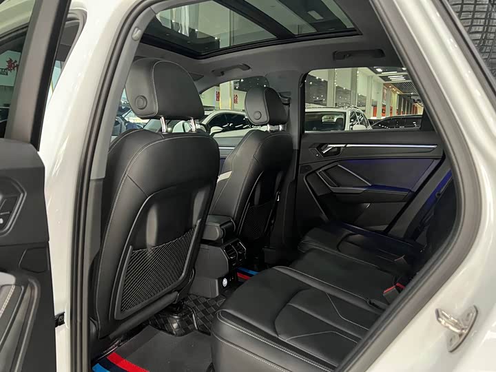 Фото 10 - Audi Q3