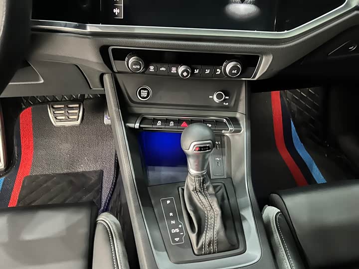 Фото 12 - Audi Q3