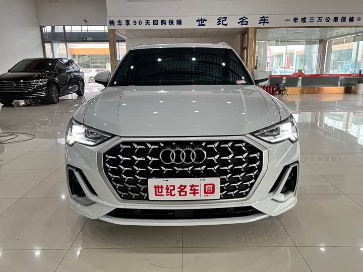 Фото 2 - Audi Q3