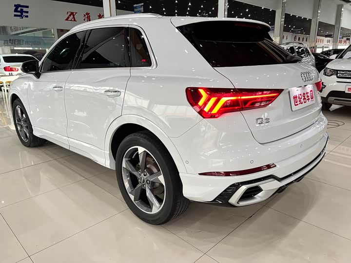 Фото 6 - Audi Q3