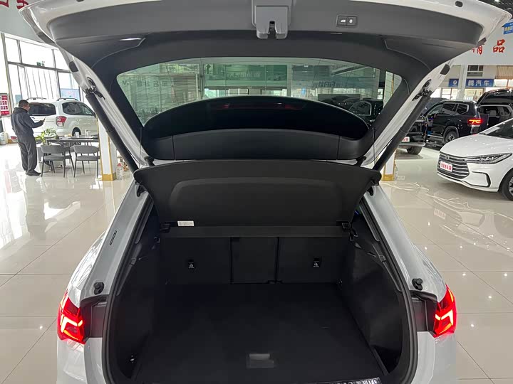 Фото 7 - Audi Q3