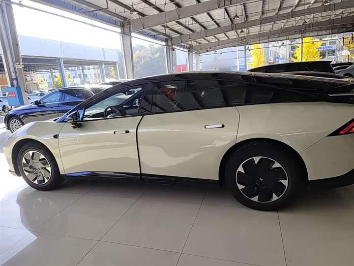 Фото 5 - XPeng F57