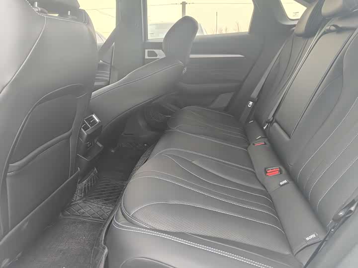 Фото 5 - Geely Preface