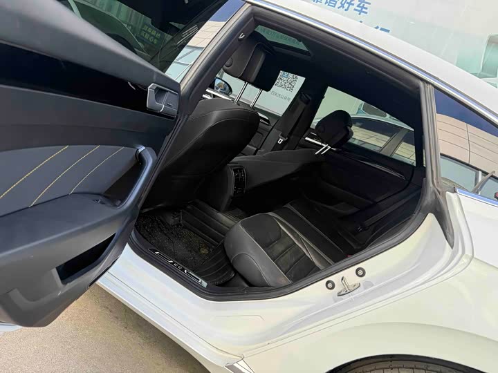 Фото 6 - Volkswagen CC