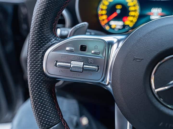 Фото 22 - Mercedes-Benz GLC-Class AMG