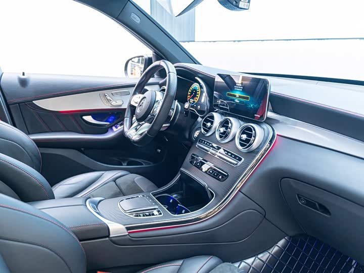 Фото 23 - Mercedes-Benz GLC-Class AMG