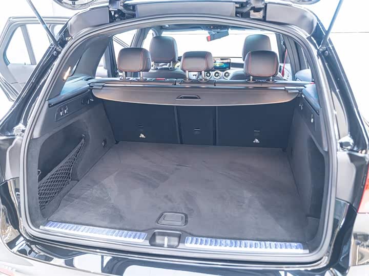 Фото 9 - Mercedes-Benz GLC-Class AMG