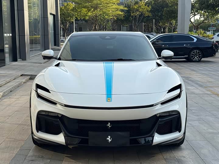 Фото 2 - Ferrari Purosangue