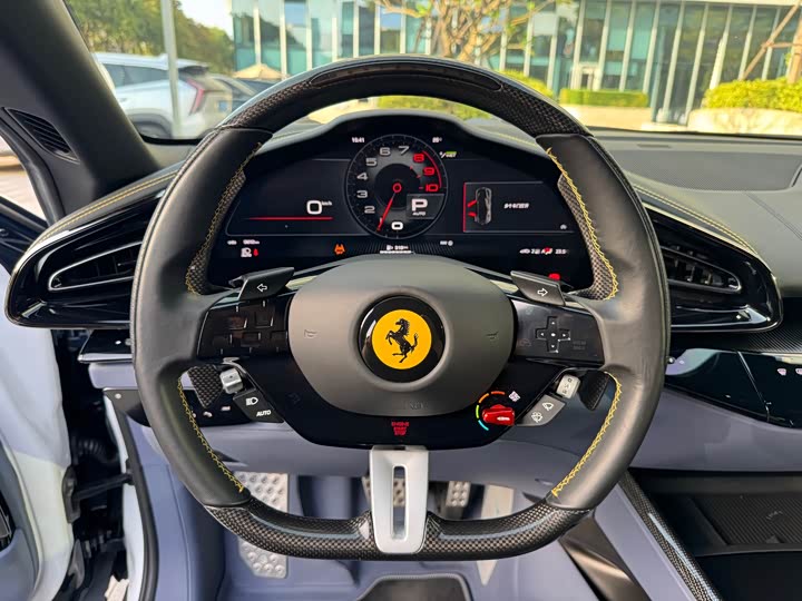 Фото 6 - Ferrari Purosangue