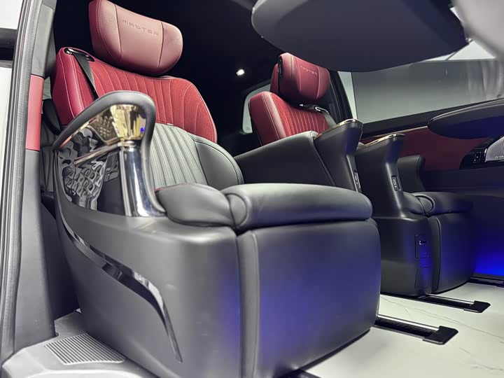 Фото 26 - GAC Trumpchi M8