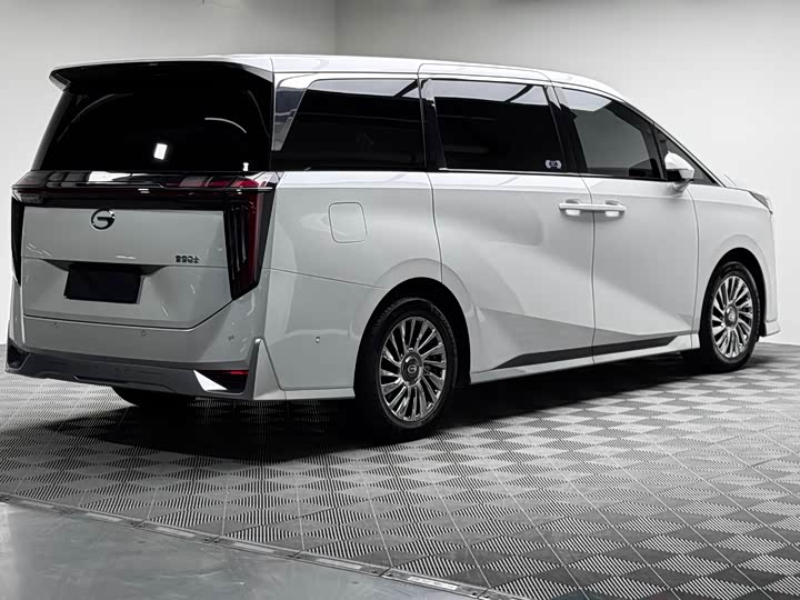 Фото 8 - GAC Trumpchi M8