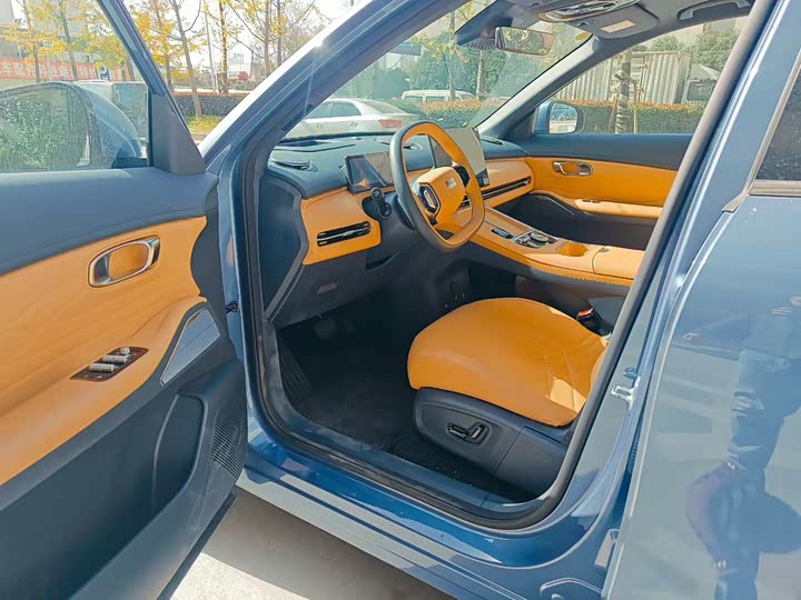 Фото 4 - Geely Galaxy Starship 7