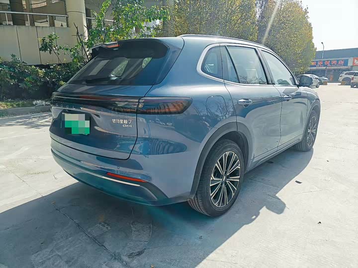 Фото 7 - Geely Galaxy Starship 7