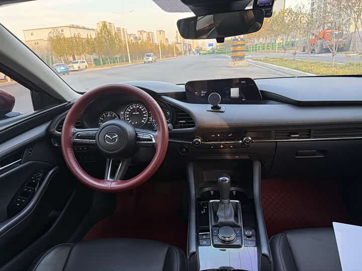 Фото 9 - Mazda 3 (Axela)