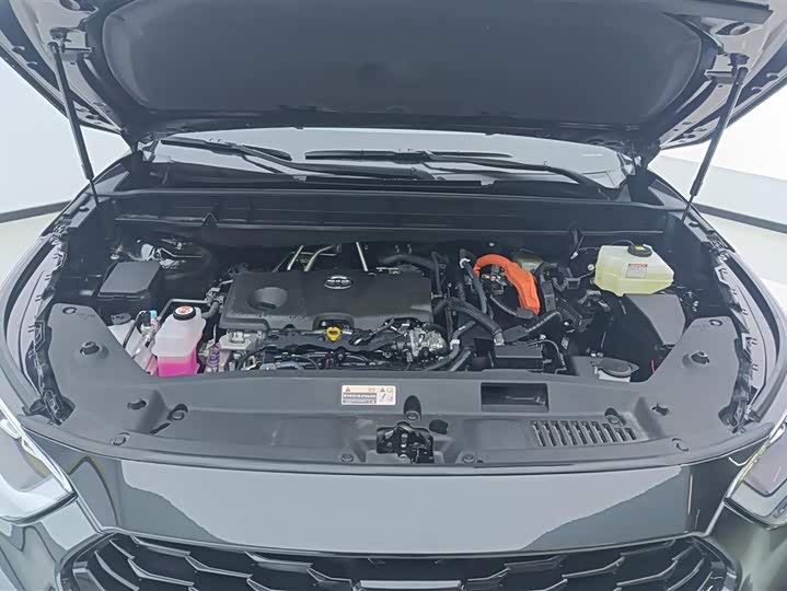 Фото 10 - Toyota Crown Kluger