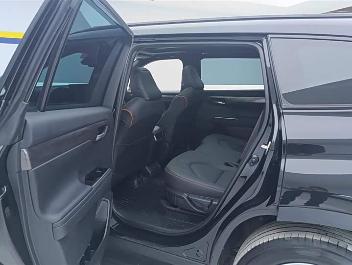 Фото 11 - Toyota Crown Kluger