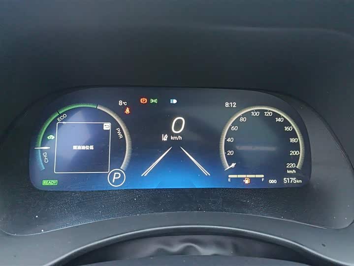 Фото 14 - Toyota Crown Kluger