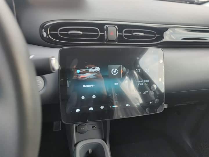 Фото 13 - Leapmotor T03