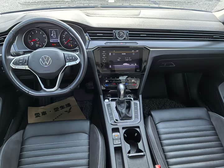 Фото 5 - Volkswagen Magotan