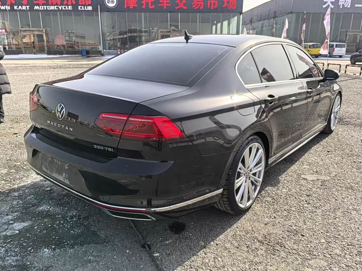 Фото 9 - Volkswagen Magotan