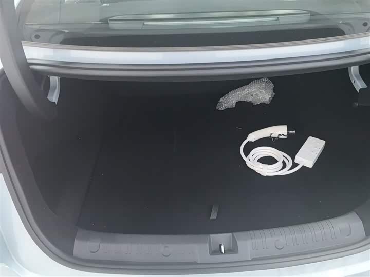 Фото 9 - BYD Qin L