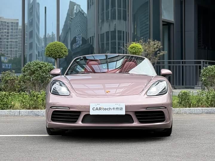 Фото 2 - Porsche 718