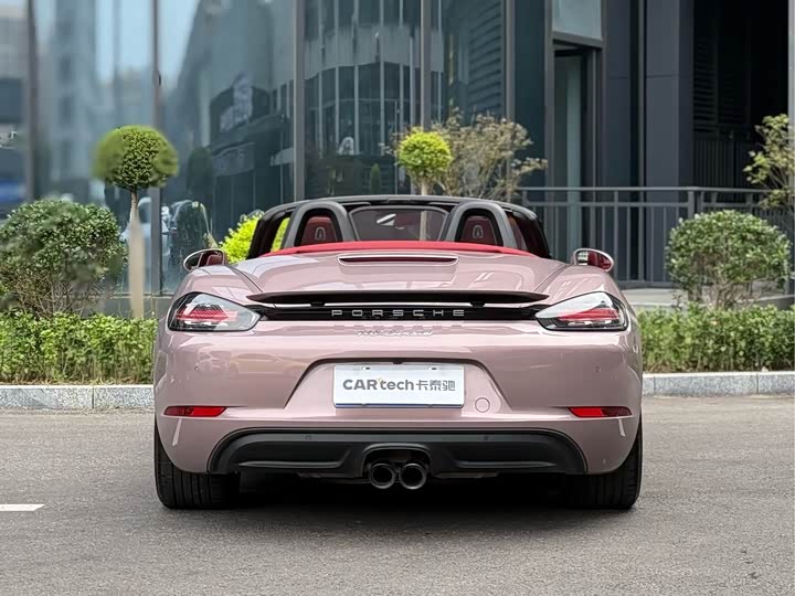 Фото 4 - Porsche 718