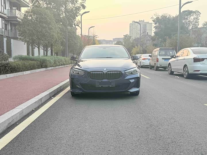 Фото 2 - BMW 1 Series