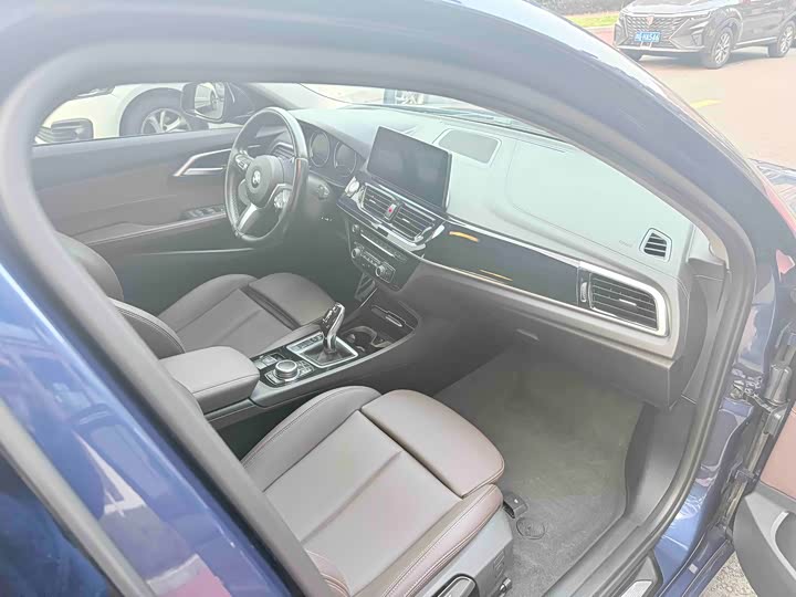 Фото 6 - BMW 1 Series