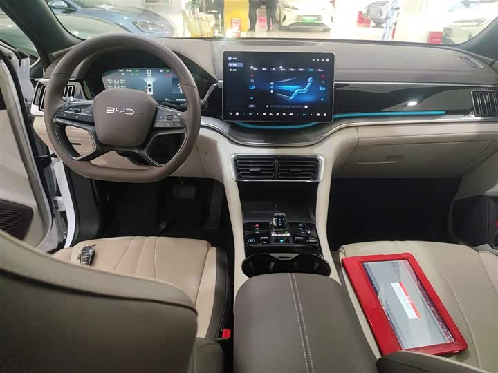 Фото 13 - BYD Song Plus Hybrid/EV