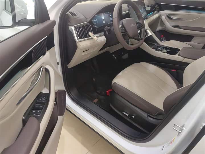 Фото 14 - BYD Song Plus Hybrid/EV