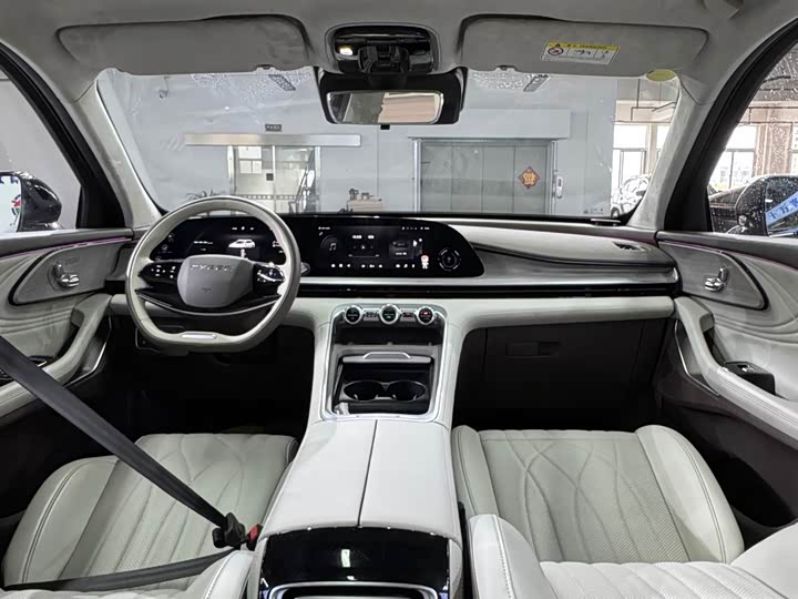 Фото 7 - Exeed RX C-DM Hybrid