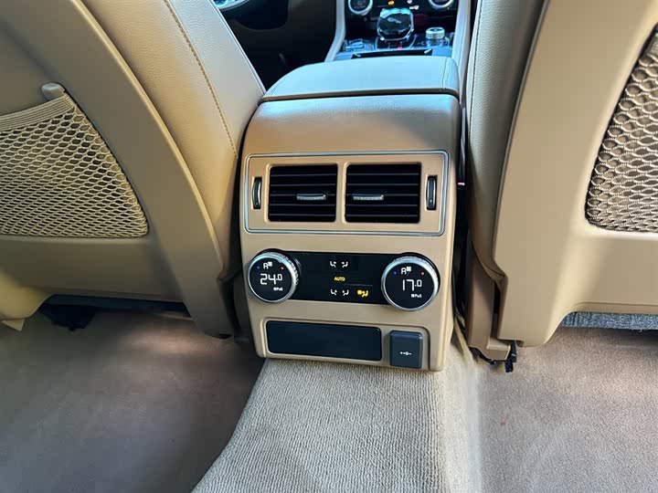 Фото 10 - Jaguar XF L