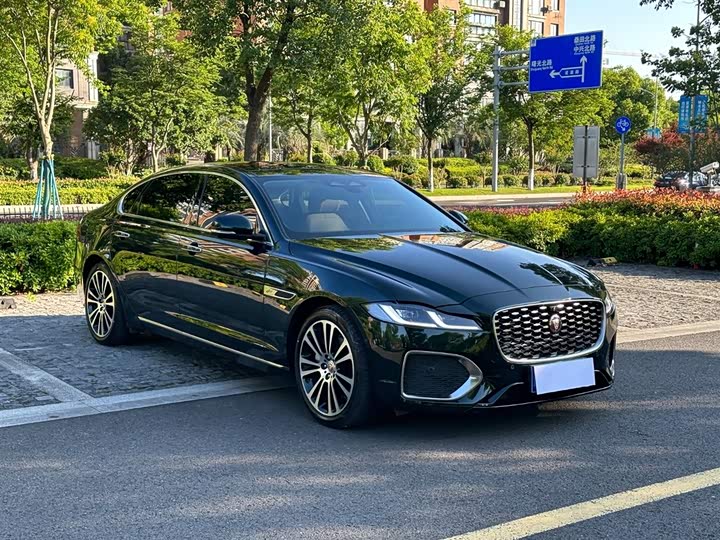 Фото 3 - Jaguar XF L