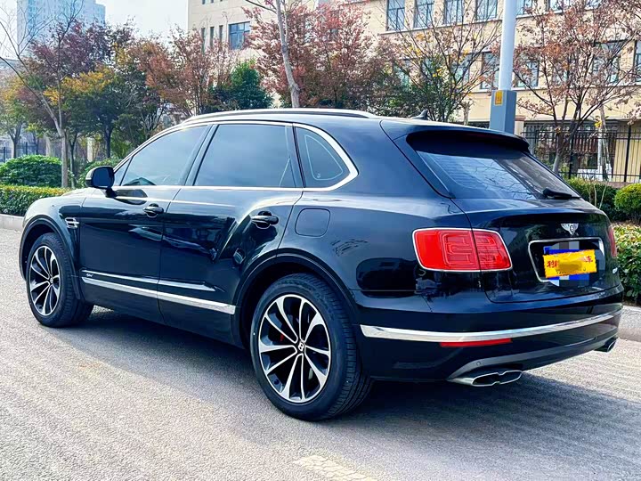 Фото 5 - Bentley Bentayga Hybrid