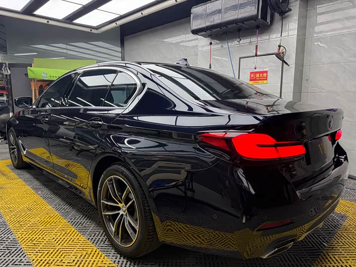 Фото 9 - BMW 5 Series