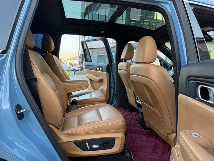 Фото 12 - LiXiang One