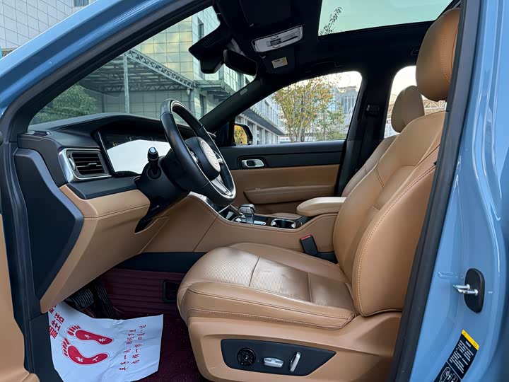 Фото 6 - LiXiang One