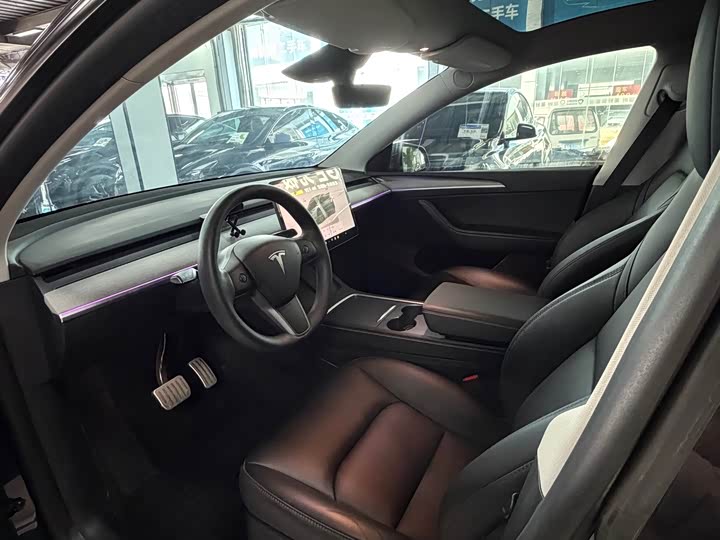 Фото 5 - Tesla Model Y